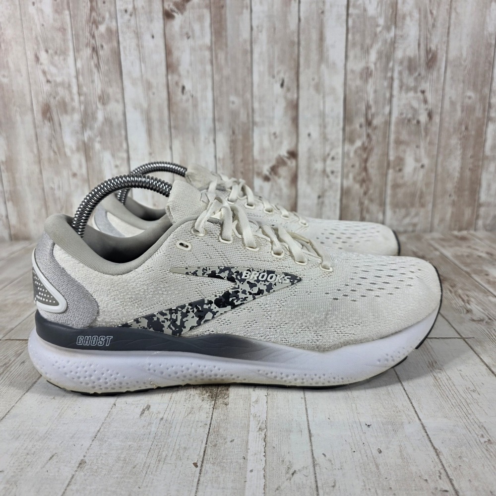 Brooks Ghost 15 Womens Running Shoes White Grey Black 1204071B147 Size 9